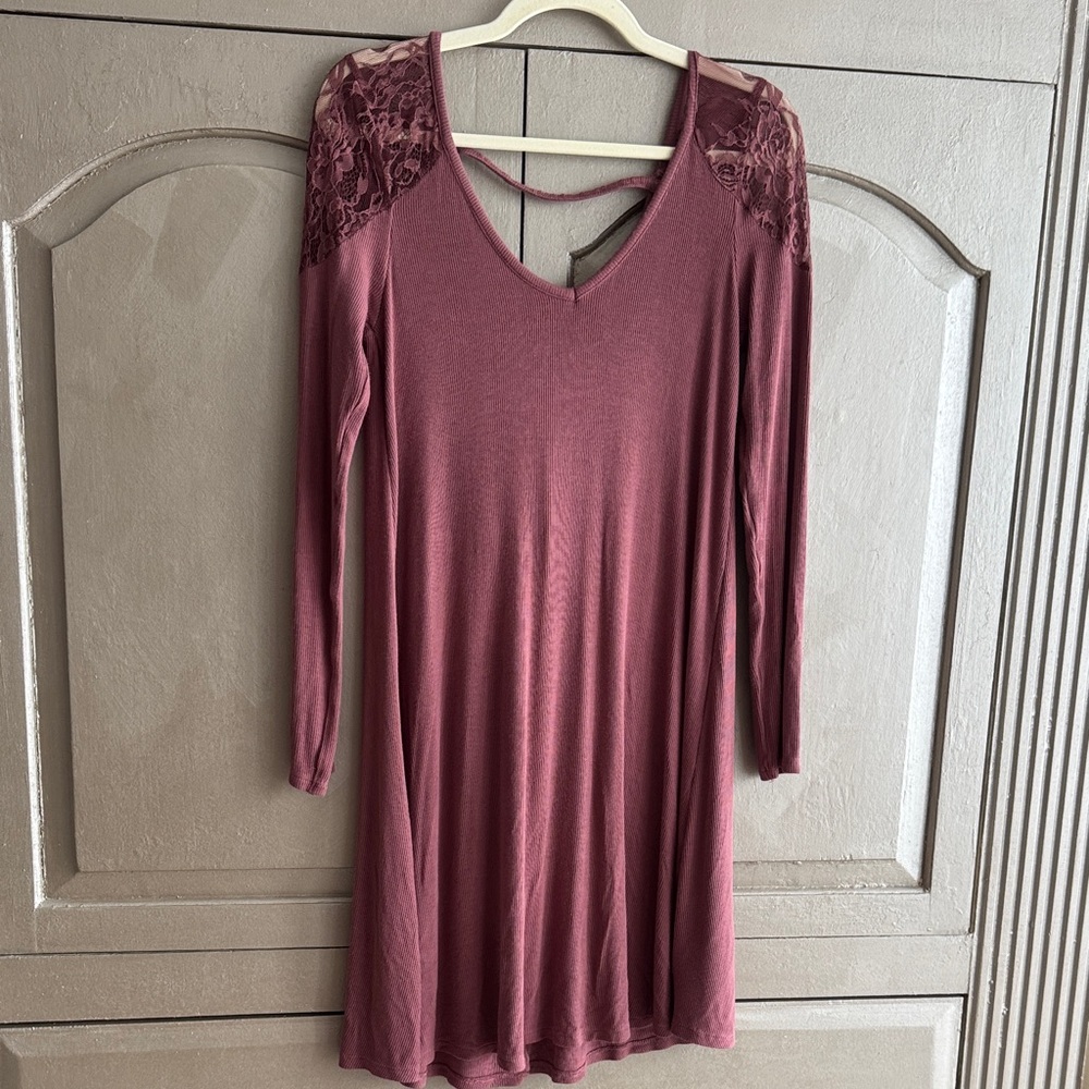 AEO Elegant Long Sleeve Dress with Lace mauve size Medium Long V front & back